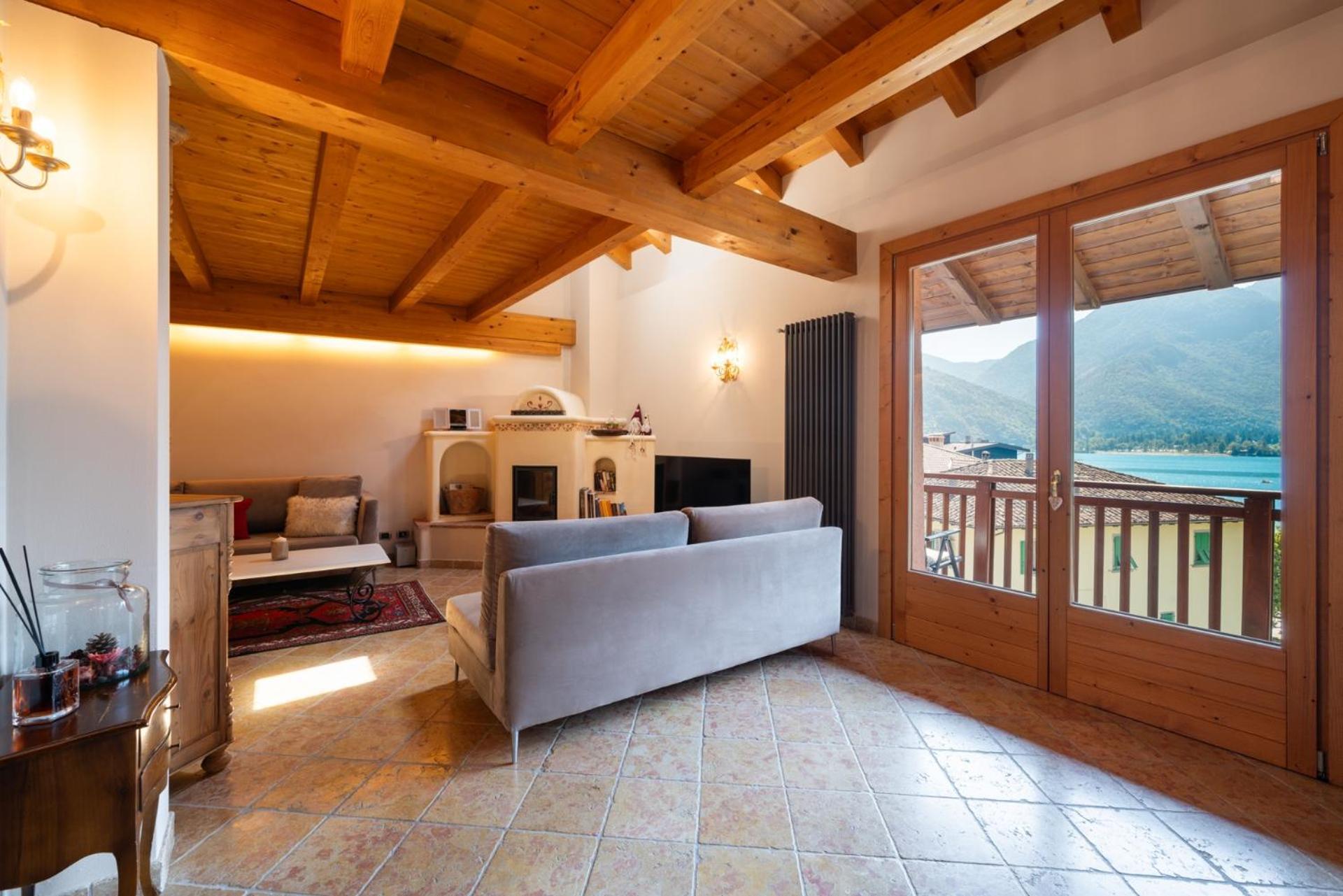 Apartamento Casa Monica Ledro Attico Mezzolago Exterior foto